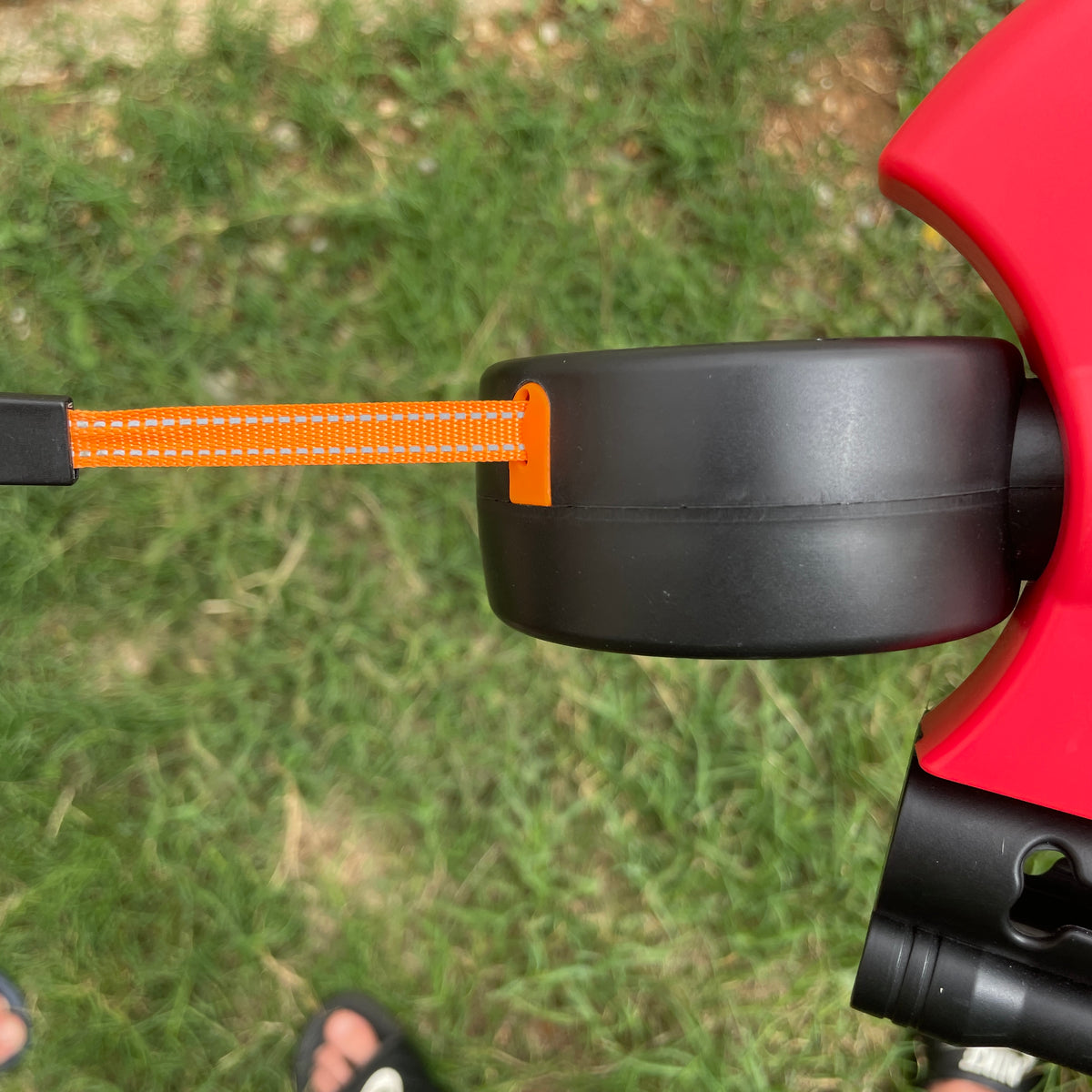 Double Laisse PawVolt™ — Anti-Nœuds 360° avec LED & Porte-Sacs pour 2 Chiens